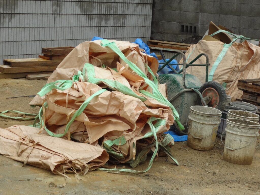 建築の廃材